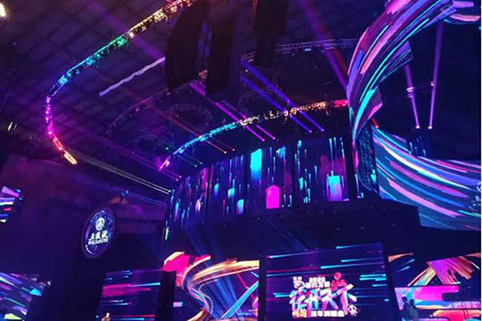 At the "Fight of the Immortals" in the New Year's Eve party of Six David TV, Lianchengfa helped Sichuan Satellite TV to win the praise of the audience