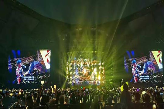 【Jay Chou】Shenzhen concert was talked about like "Rain God", Liancheng sent Long Pingfang and led the crowd to cheer!