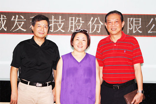 Shi Weili, President of Shenzhen Lighting and Display Engineering Industry Association, praised Lianchengfa