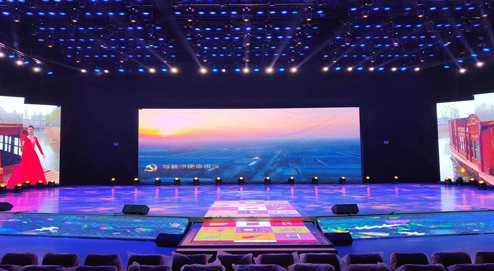 LCF P2.5 indoor full-color led display shines on Liangshan TV